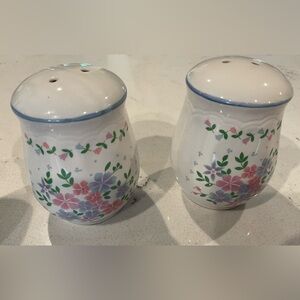 VGT. Mount Clemens Pottery from Japan Floral Fantasy Lovely Set Good Condition